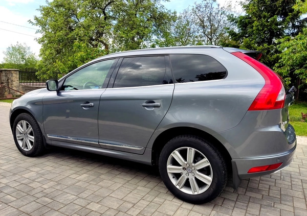 Volvo XC 60 cena 110700 przebieg: 92855, rok produkcji 2016 z Wasilków małe 781